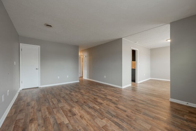 Photo - Gorgeous 3 bedroom unit!