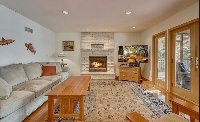 Photo - 4216 Morris Park Rd