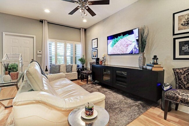 Photo - 400 Lake Monterey Cir