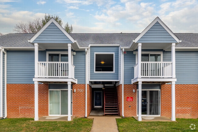 Photo - Gardens at Chesapeake Apartments