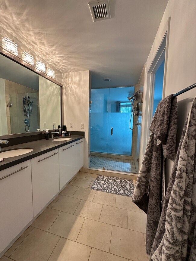 Photo - 90 SW 3rd St Unit 1115