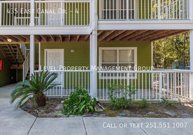 Building Photo - 435 E Canal Dr Unit 4
