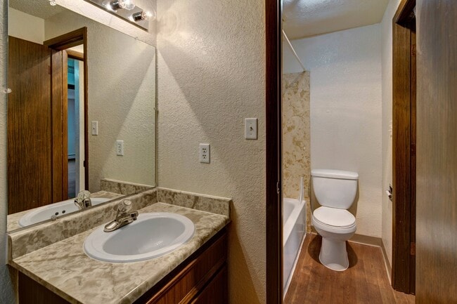 Photo - The Greenbriar