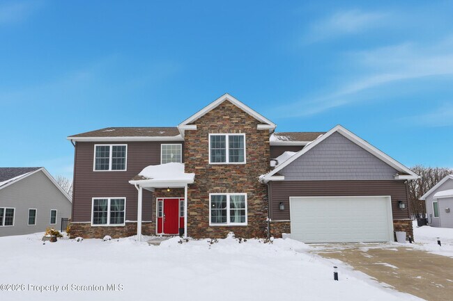 Photo - 124 Falcon Ln