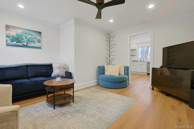 Photo - 32 School St Unidad A