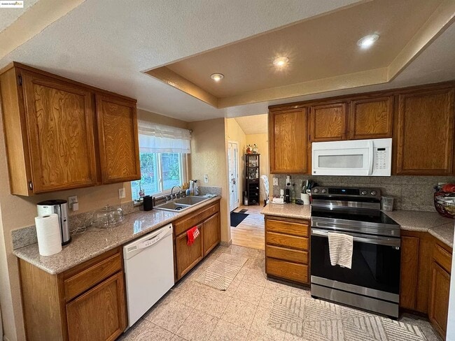 Photo - 357 Huntley Rd