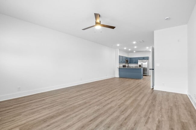 Photo - Luxury Townhome For Rent Near Billy Dunlop Park!