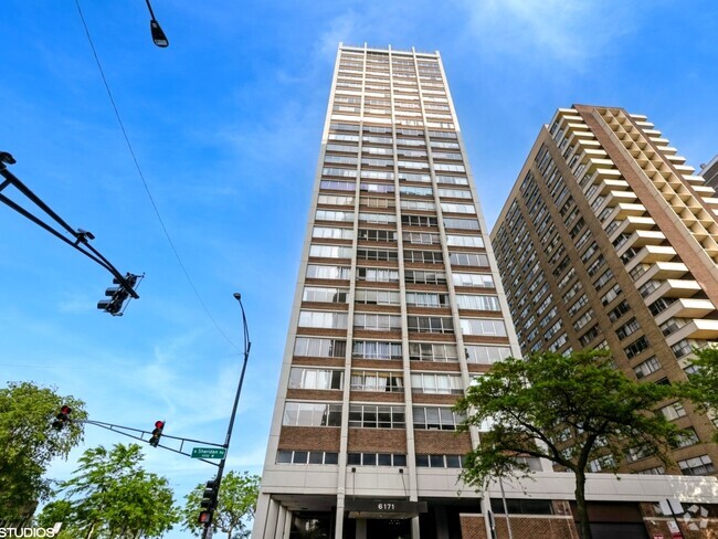 Building Photo - 6171 N Sheridan Rd Unit 2809 Rental