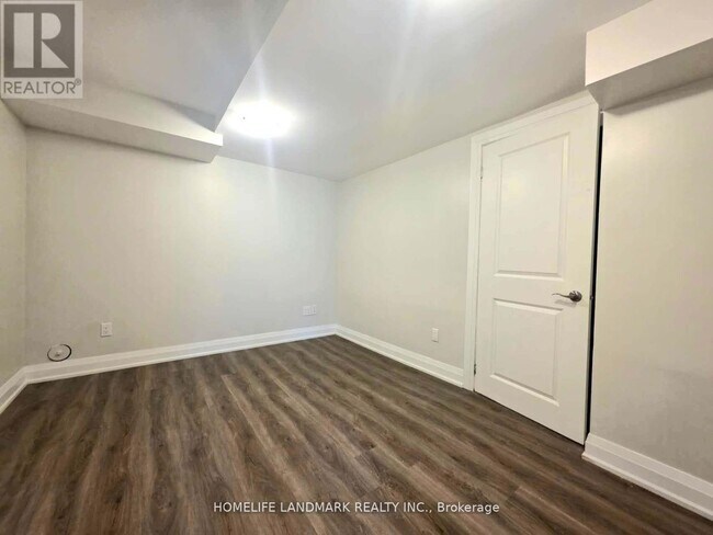 Photo - 6 Fernwood Ct