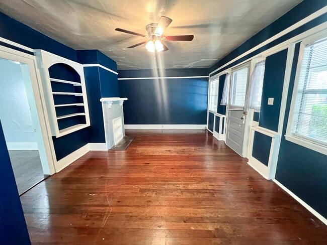 Photo - 312 NE 2nd Ave