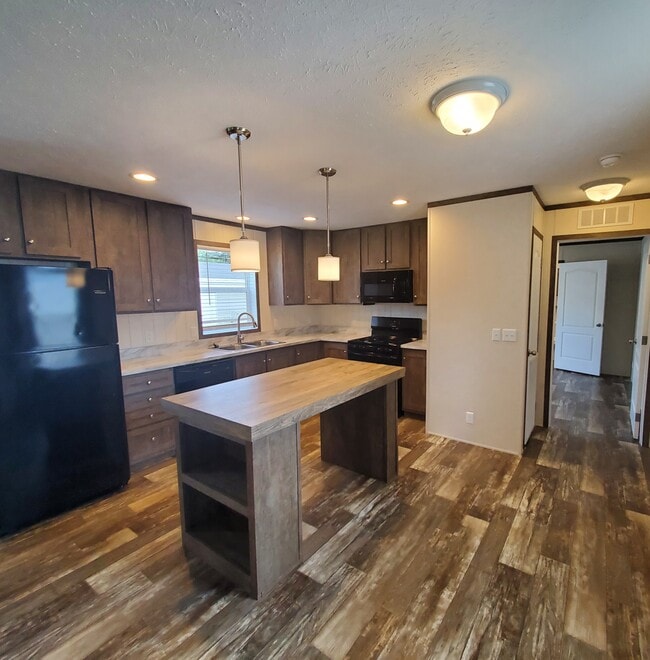 Building Photo - 24 Sparrow Hill Dr Rental