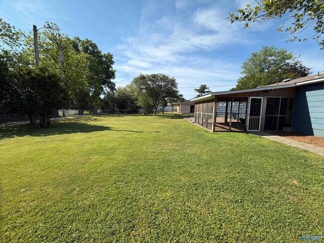 Photo - 1518 15th Ave SW