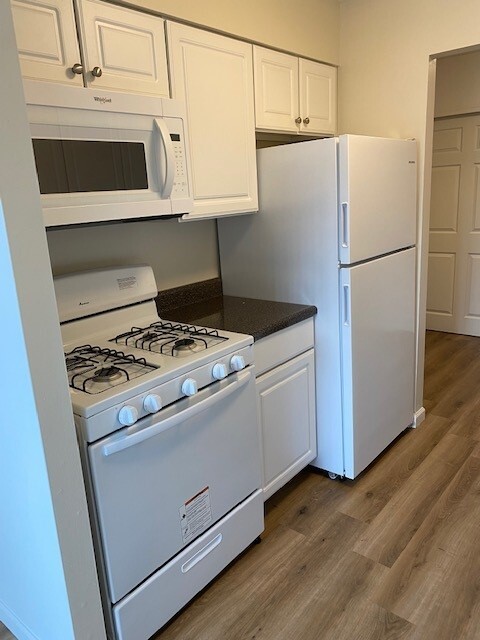 Stonehenge Court Apartments