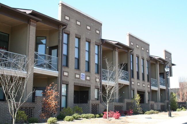 Building Photo - Artist Square Apartments