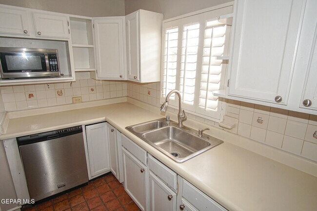 Photo - 3515 Okeefe Dr