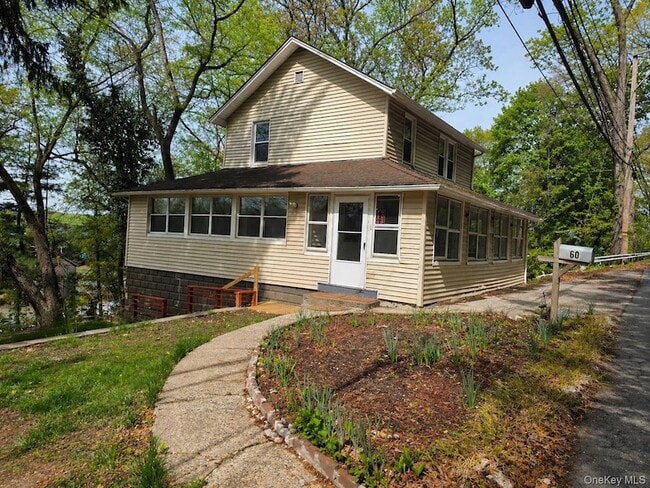 Photo - 60 S Greenbush Rd