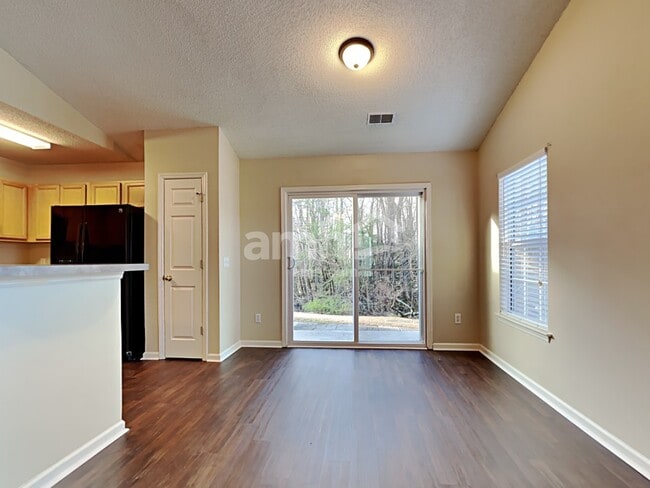 Photo - 537 Beverly Dr