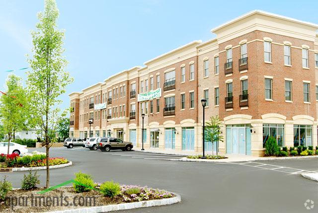 Photo - The Promenade at Summit