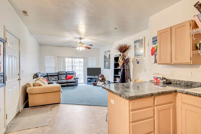 Photo - 392 N Seven Peaks Blvd