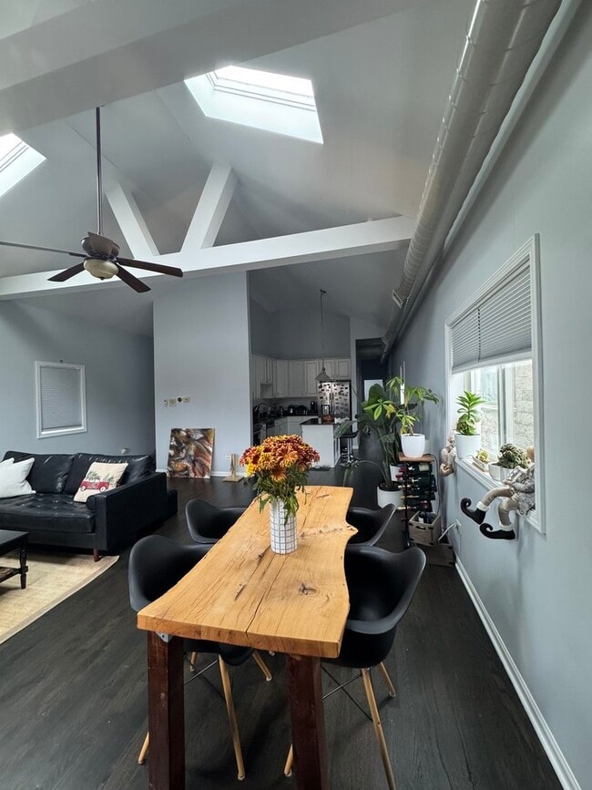 Photo - 2315 W Harrison St