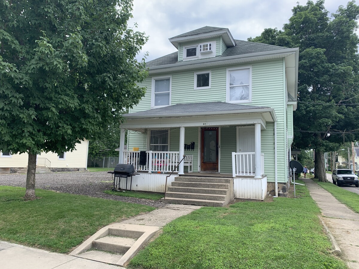 Photo - 412 E Jefferson St Unit 412-1 E Jefferson St