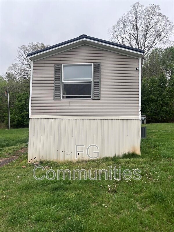 Photo - 1822 Willowberry Ln House