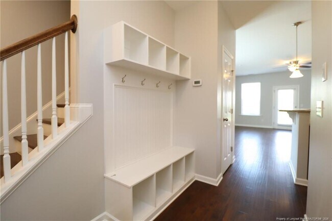 Photo - 408 Starkey St