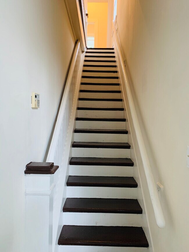 Photo - 905 Montgomery St Unit 1