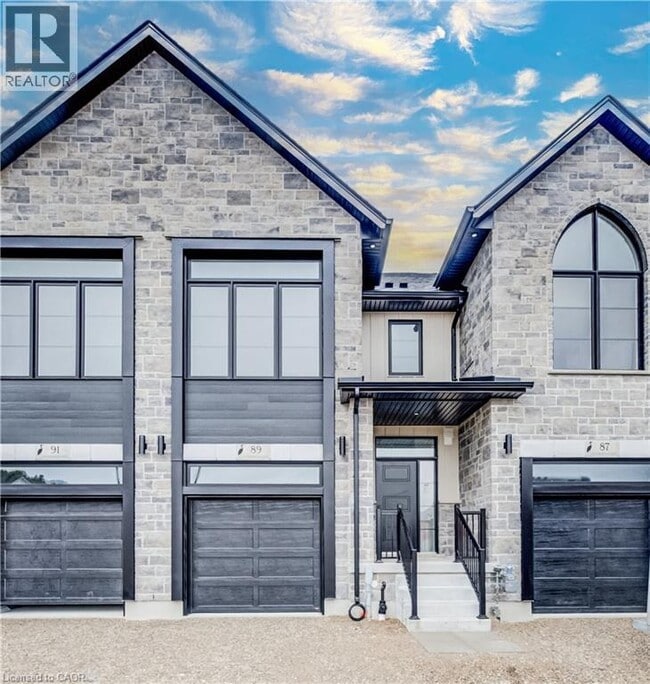 Photo - 89 Rivergreen Cres