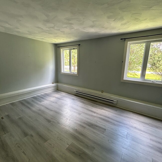 Photo - 80 Glasier Rd Unit 2