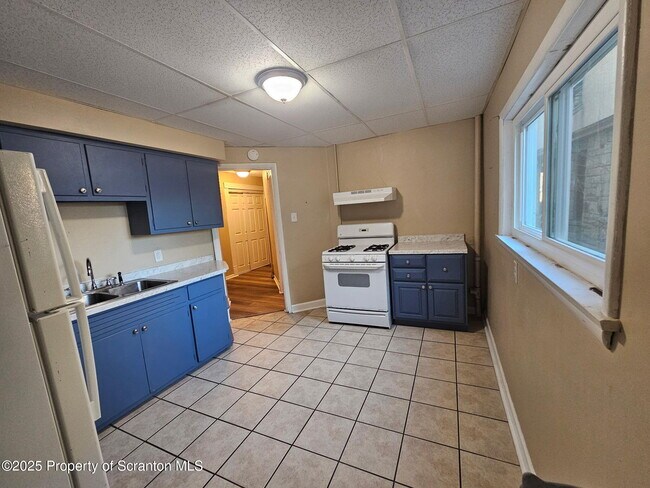 Photo - 1218 S Main Ave Apartment