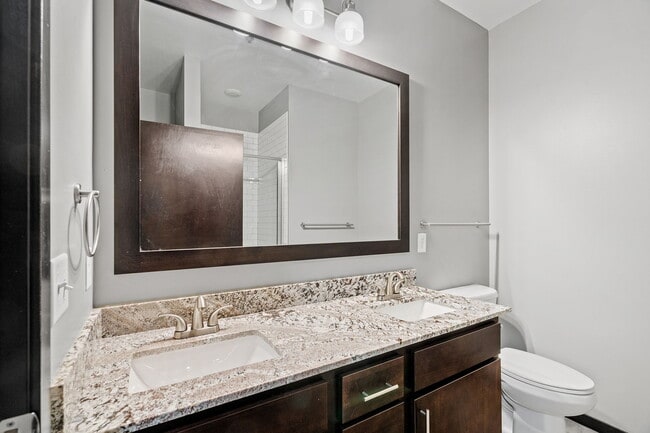 DeWitt - 2 Bed / 2 Bath - 1,263 Sq.Ft. - 333 on the Park