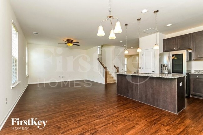 Photo - 1431 Hermitage Ln