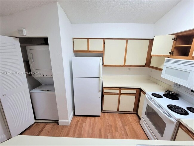 Photo - 2445 SW 18th Terrace Unit 912