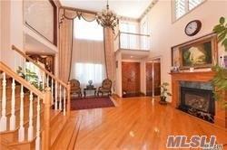 Photo - 77-16 Kew Forest Ln