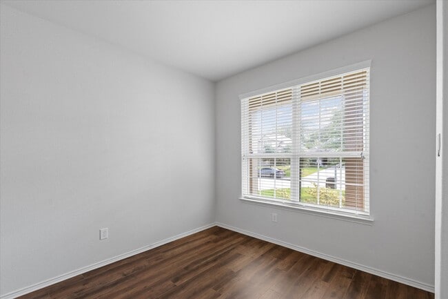 Photo - 15917 Tug Ct