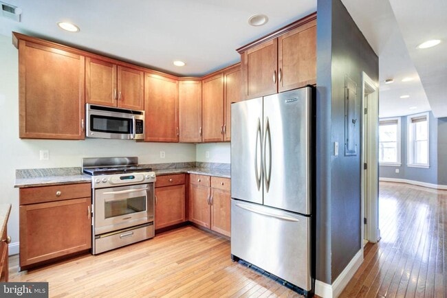 Building Photo - 50 Rhode Island Ave NE Rental