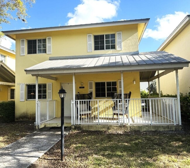 Building Photo - 360 NW 19th Terrace Unit 58