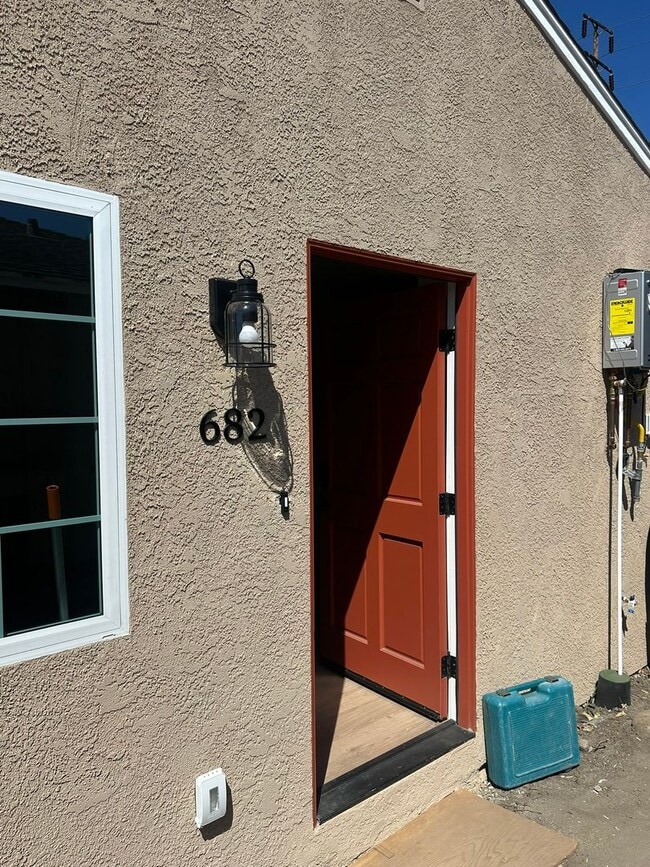 Photo - 682 N Cambridge St