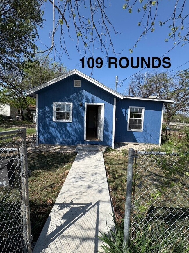 Photo - 109 Rounds St House