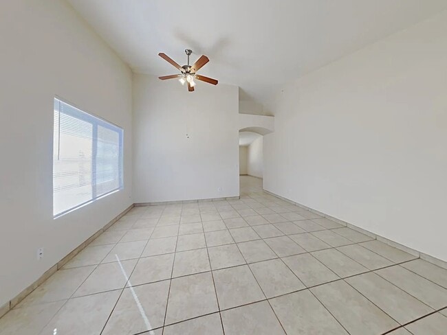 Photo - 14327 W Lamoille Dr