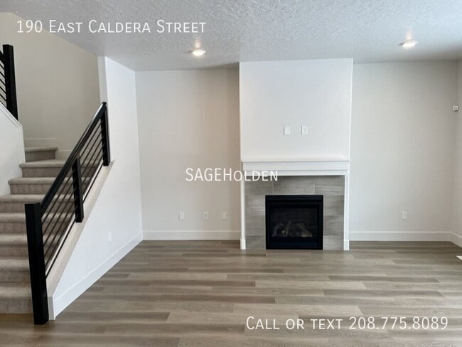 Photo - 190 E Caldera St