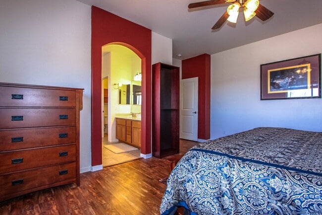 Photo - Furnished in Willow Hills