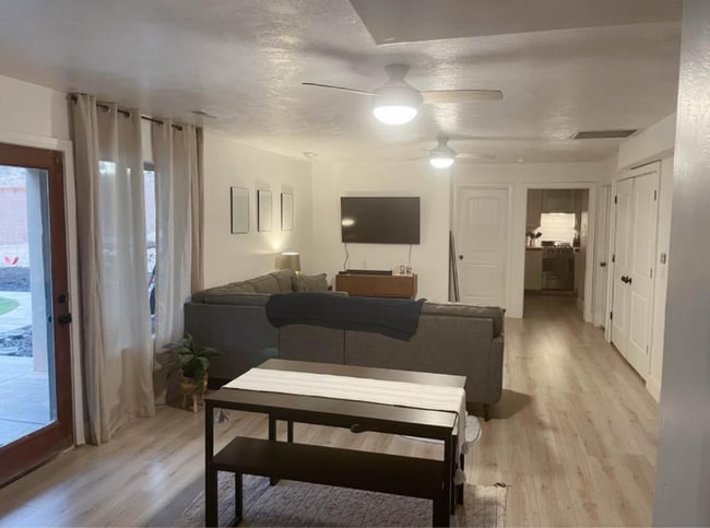 Photo - 2006 Westcliff Dr