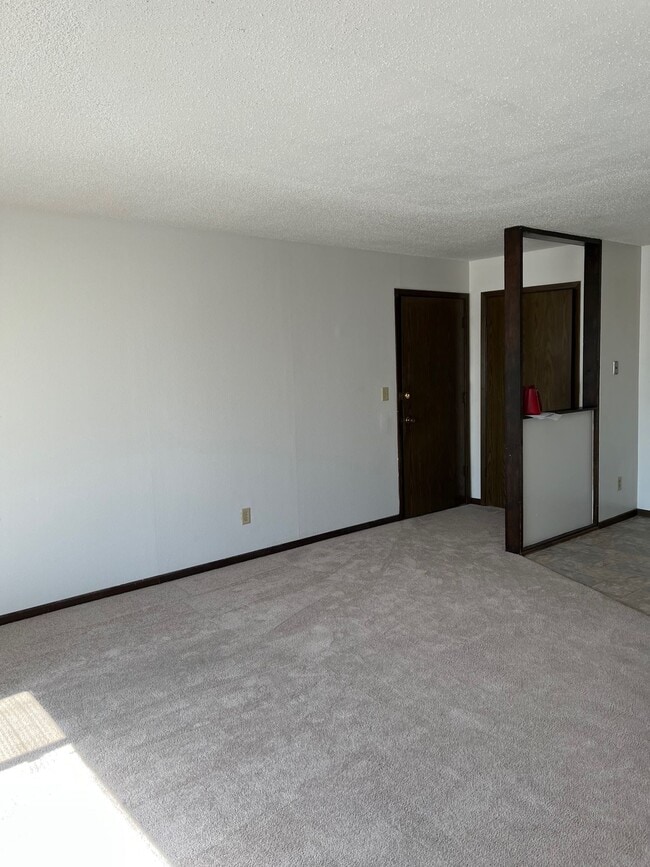 Robinwood Apartments