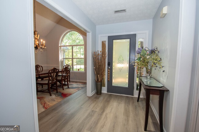 Photo - 235 Masters Dr