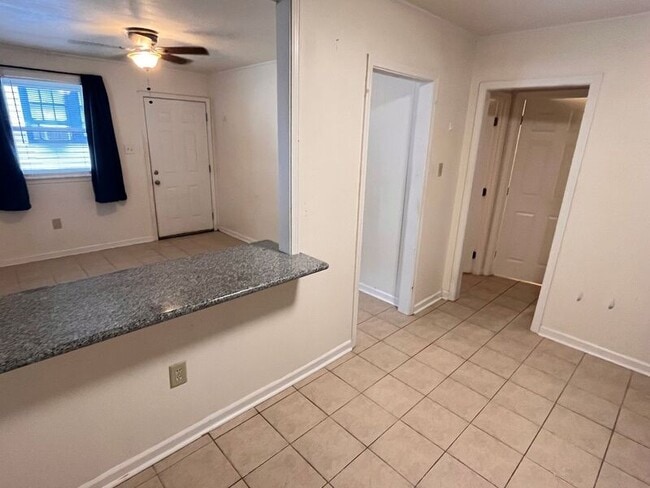 Photo - 3245 Ivanhoe Street