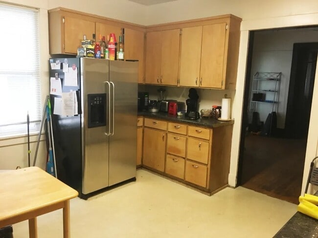 Photo - 410 W Mifflin St