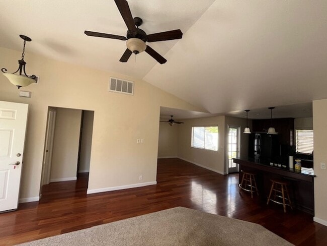 Photo - 856 Alyssum Ct