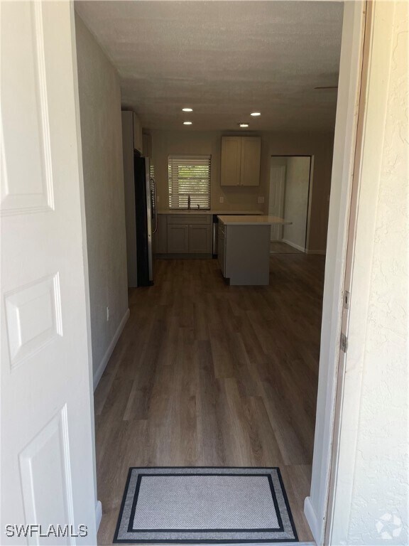 Building Photo - 1806 Marilyn Dr Rental